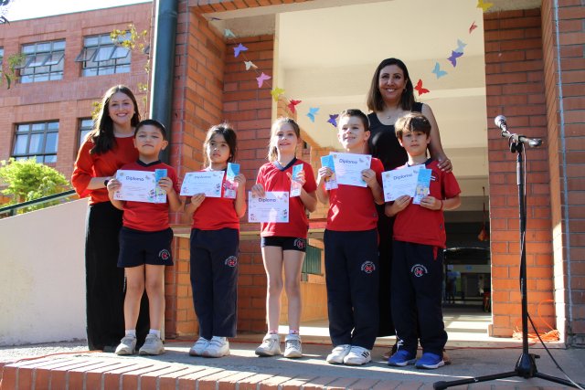 WEB NSDC 2022 - Ceremonia El vuelo de la mariposa 1° Básico B 38