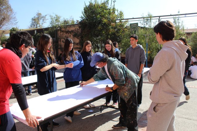 1WEB NSDC 2023 - III y IV Medios - Actividad con lienzos - Reflexión de jóvenes sobre nuestra sociedad