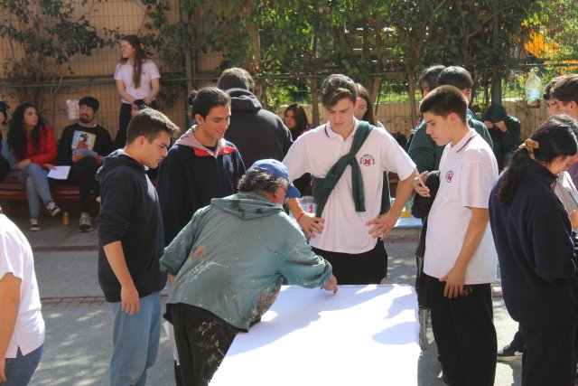 7WEB NSDC 2023 - III y IV Medios - Actividad con lienzos - Reflexión de jóvenes sobre nuestra sociedad