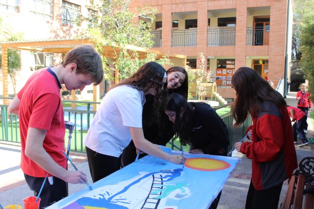 9 (3)WEB NSDC 2023 - III y IV Medios - Actividad con lienzos - Reflexión de jóvenes sobre nuestra sociedad