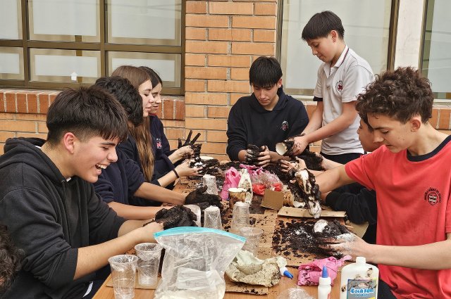 Taller Maceteros con borra de café