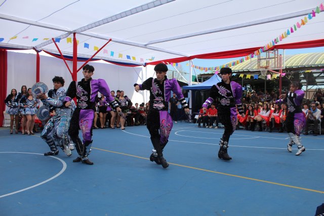 III Medio A y B: Caporal Zambo