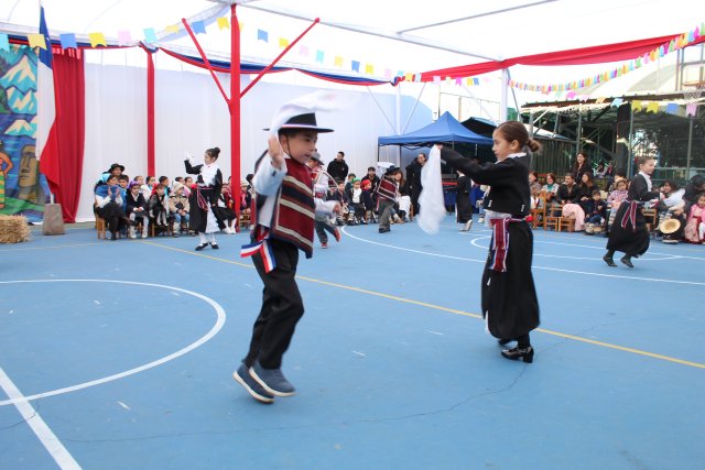 2° Básico A: Cueca