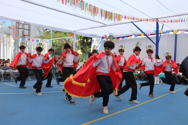 8° Básico A y B: Diablada